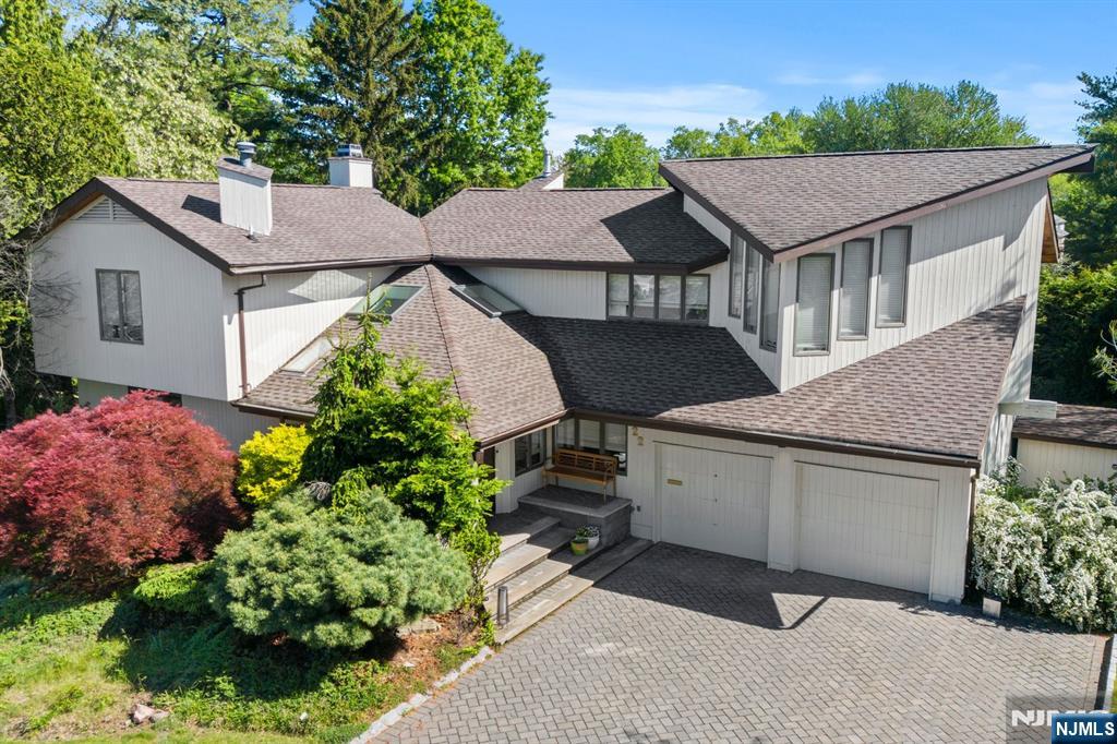 22 Laurence Court