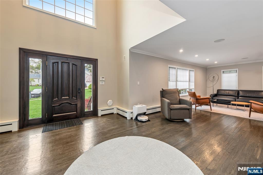 55 Auryansen Court