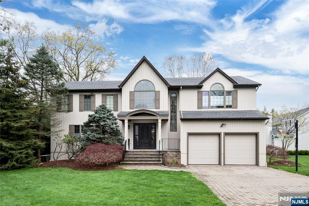 55 Auryansen Court