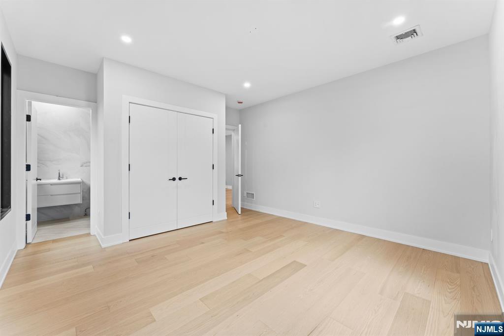 172 Birchwood