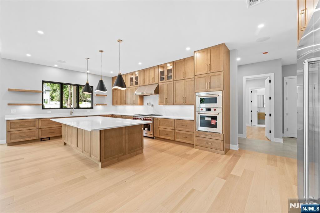 172 Birchwood