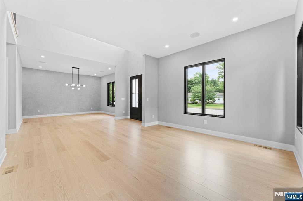 172 Birchwood