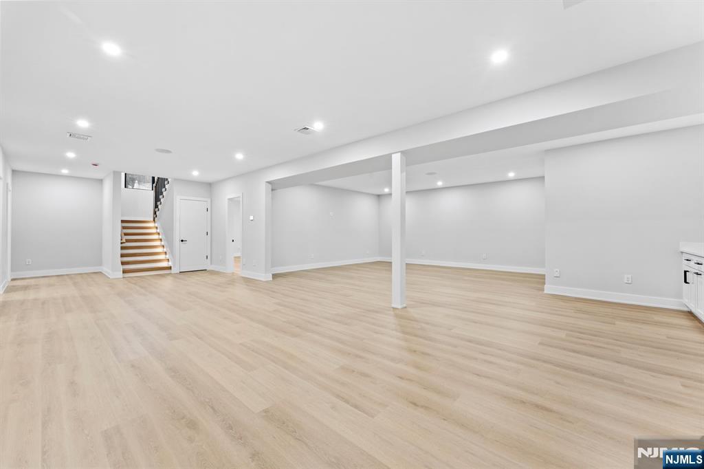 172 Birchwood