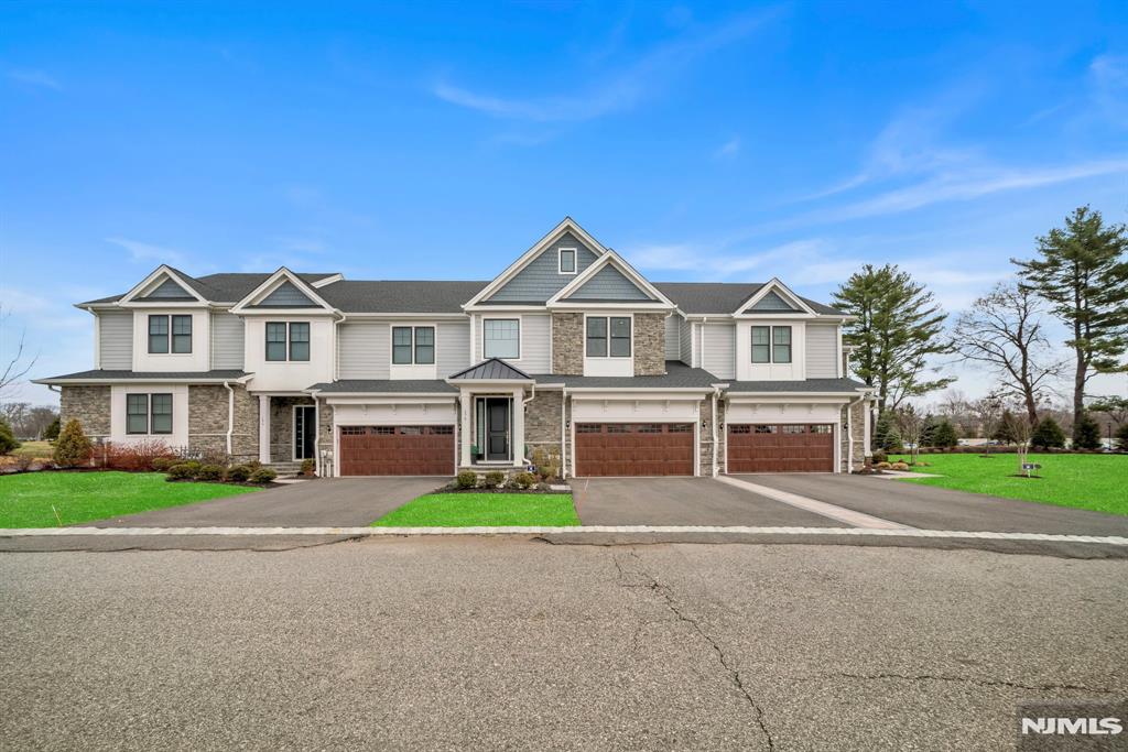 179 Woodmont Circle