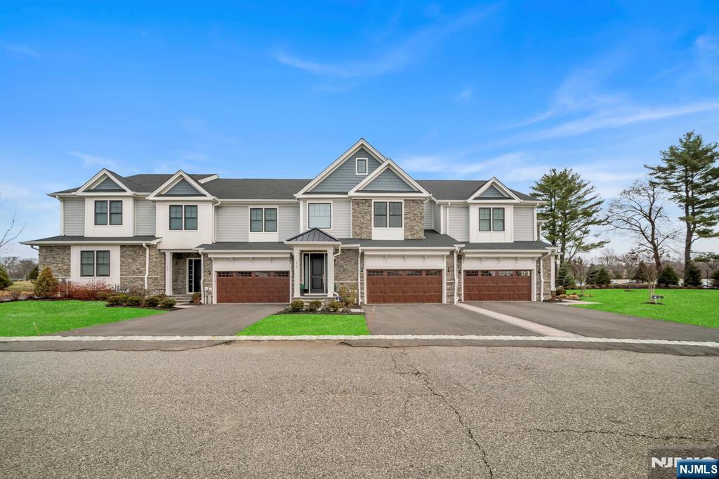 179 Woodmont Circle