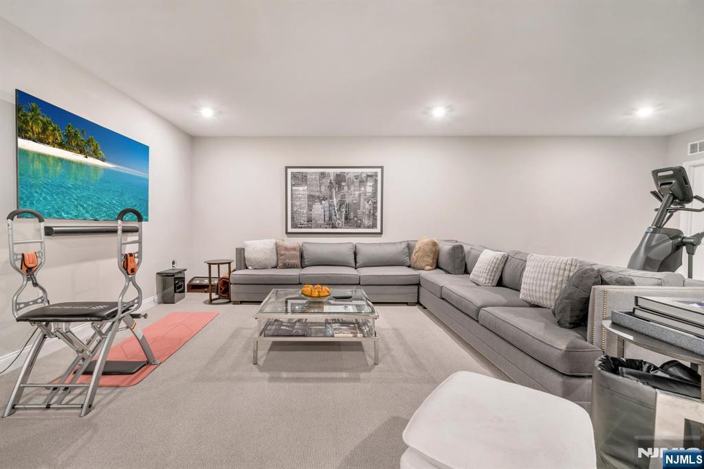 179 Woodmont Circle