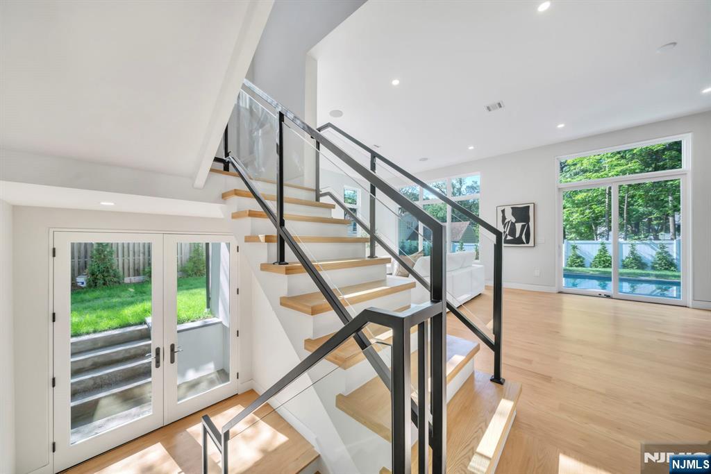 43 Oak Avenue