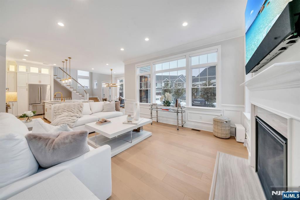 61 Woodmont Circle