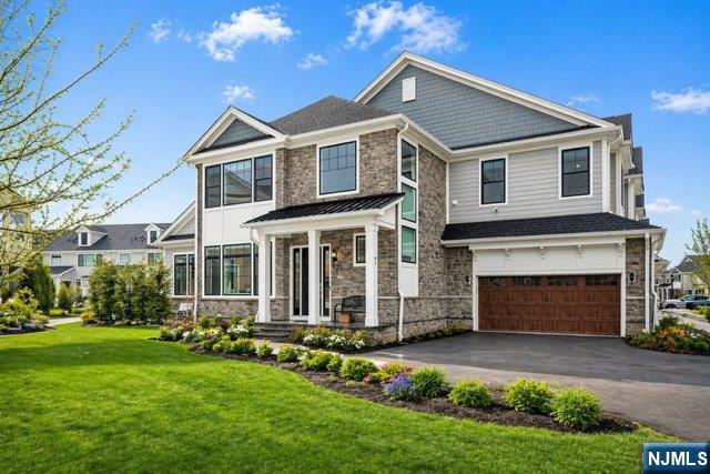 61 Woodmont Circle