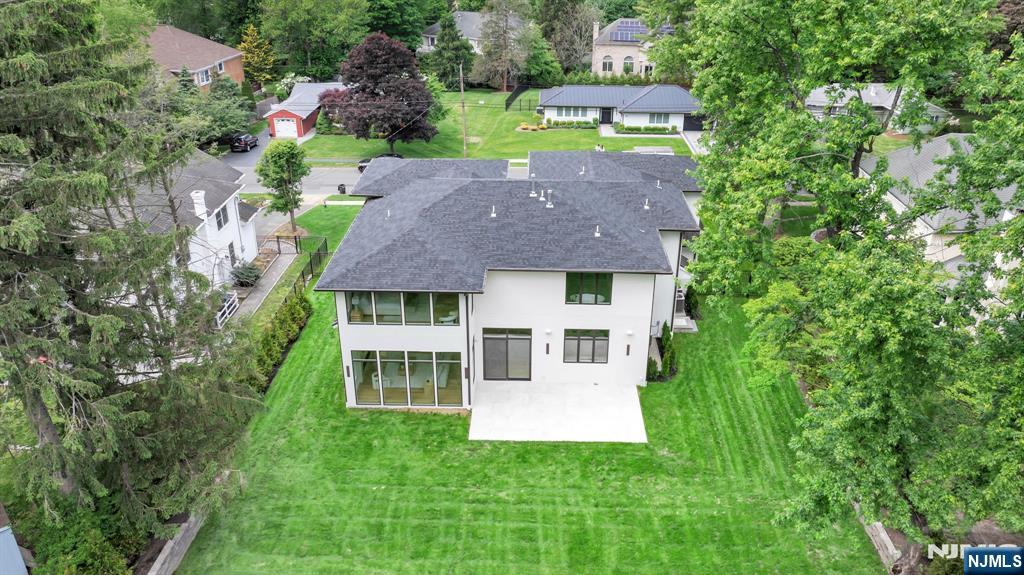 61 Macarthur Avenue
