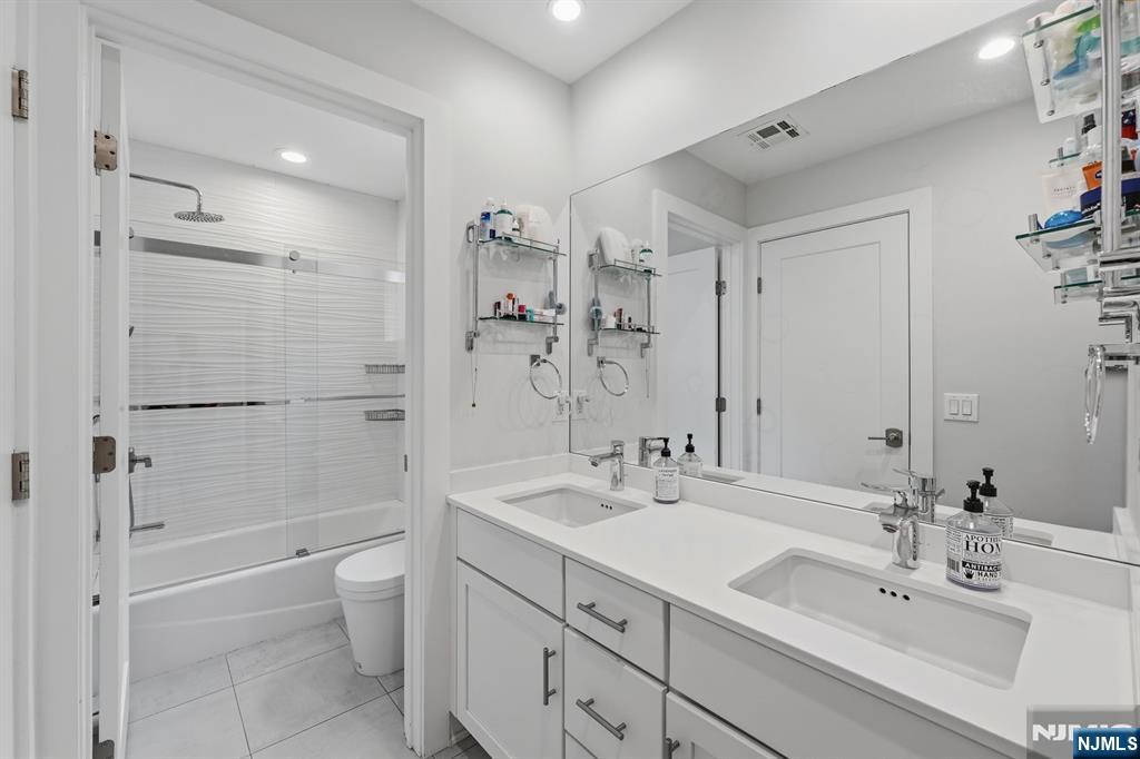 95 Mezzine Drive