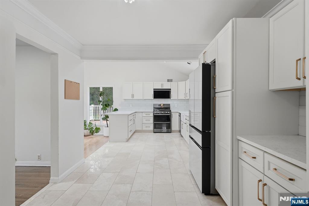 92 Blanch Avenue