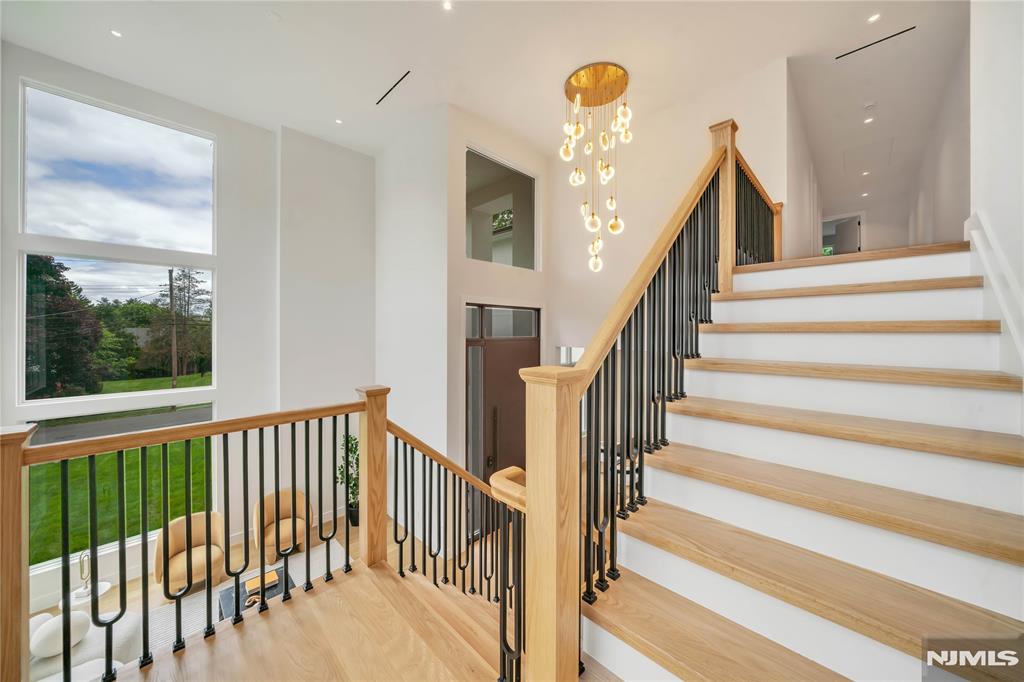 61 Macarthur Avenue