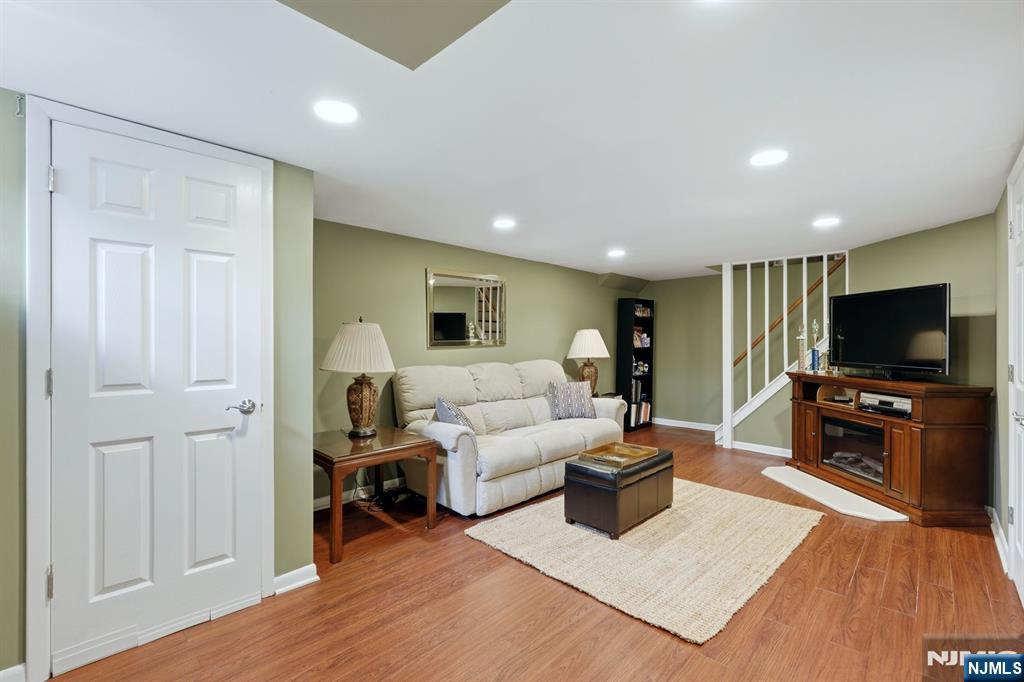 7 Asmus Road