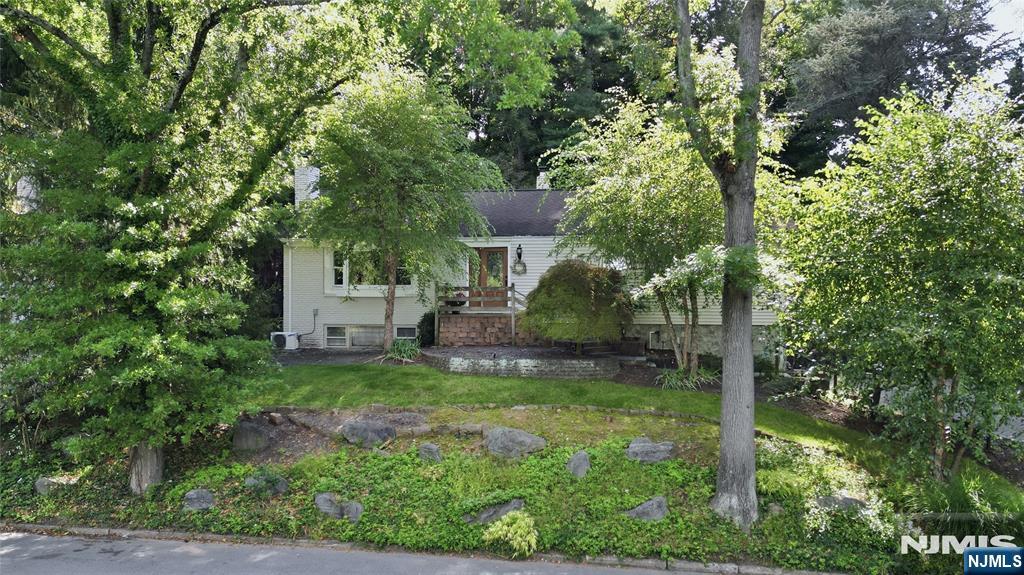 12 Poplar Road Demarest NJ