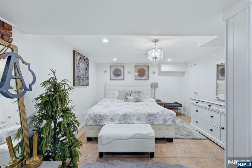 12 Poplar Road