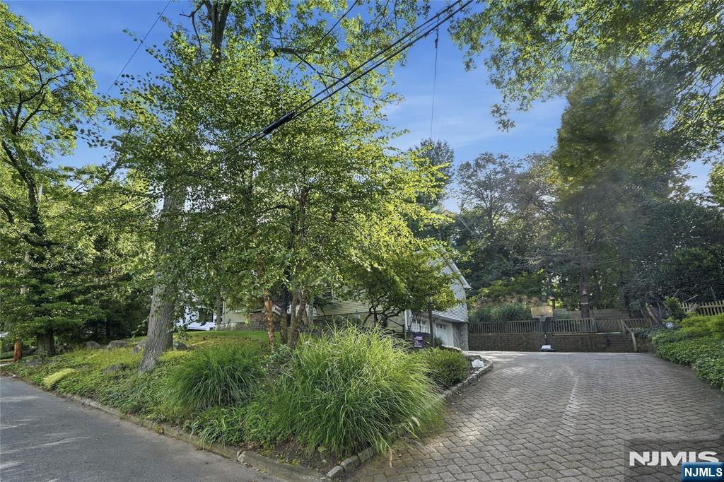 12 Poplar Road