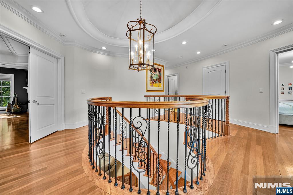 713 Bellaire Drive