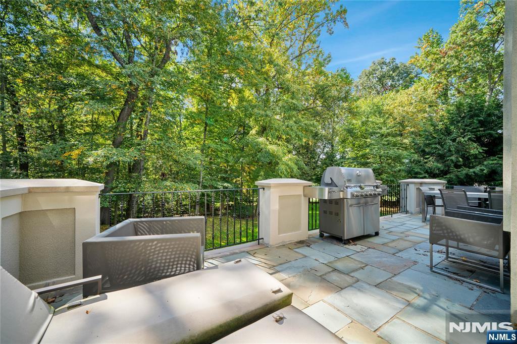 713 Bellaire Drive