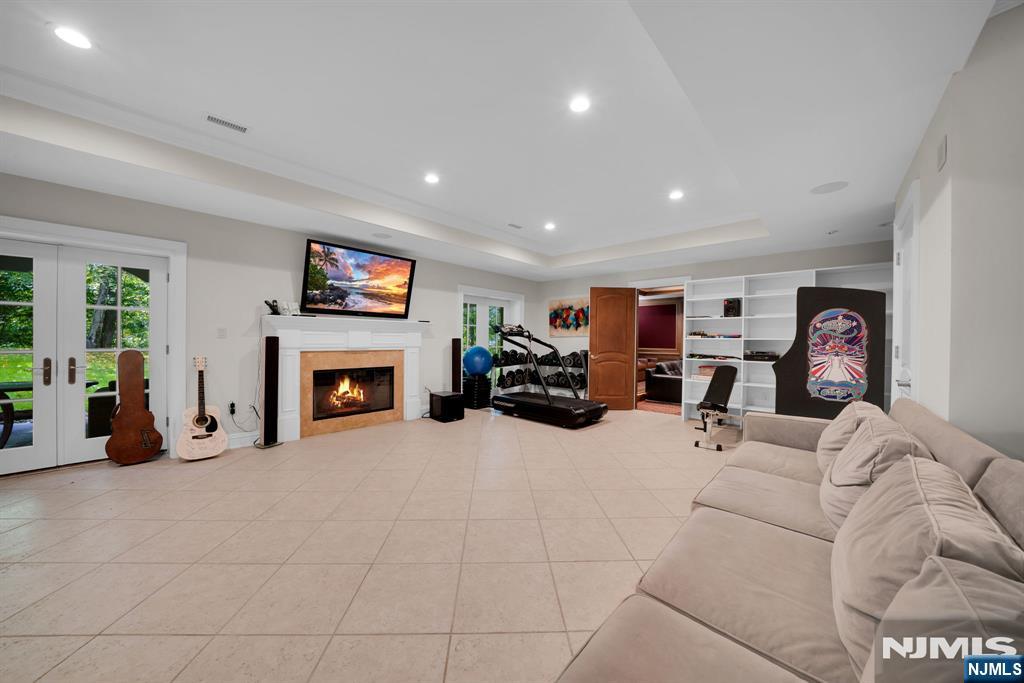 713 Bellaire Drive