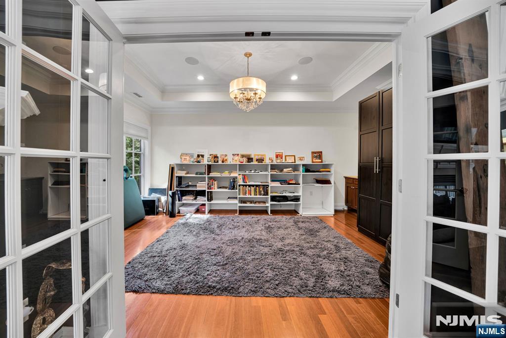 713 Bellaire Drive