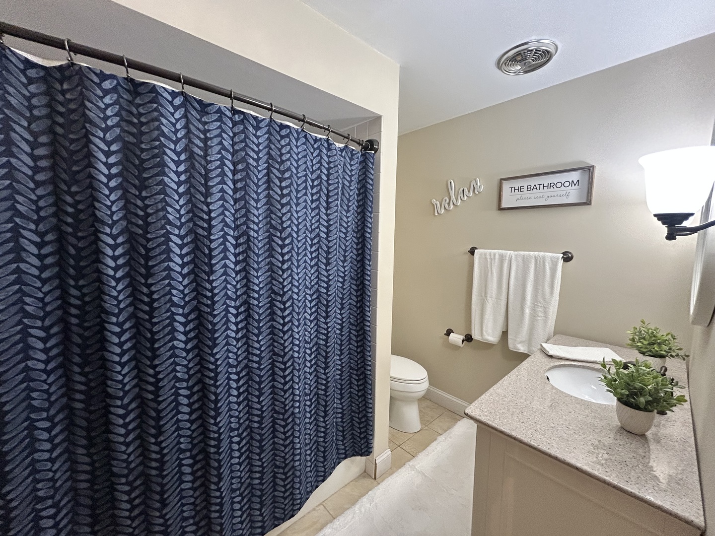 4250 Saratoga Avenue Unit: L302