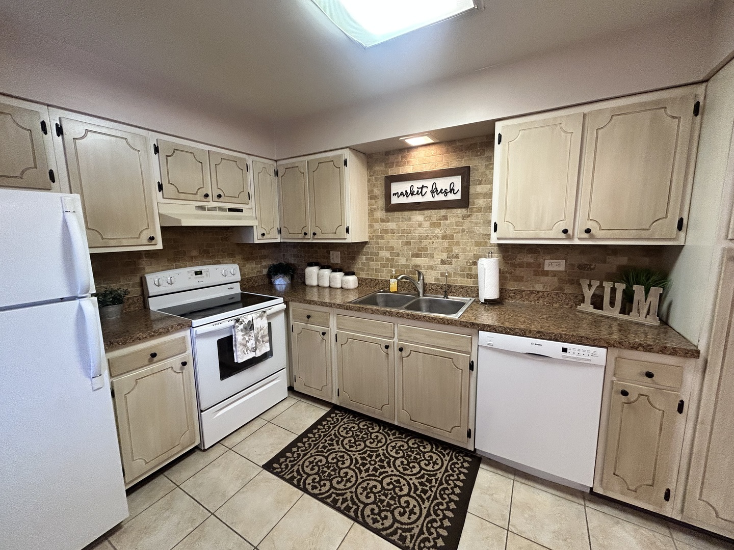 4250 Saratoga Avenue Unit: L302