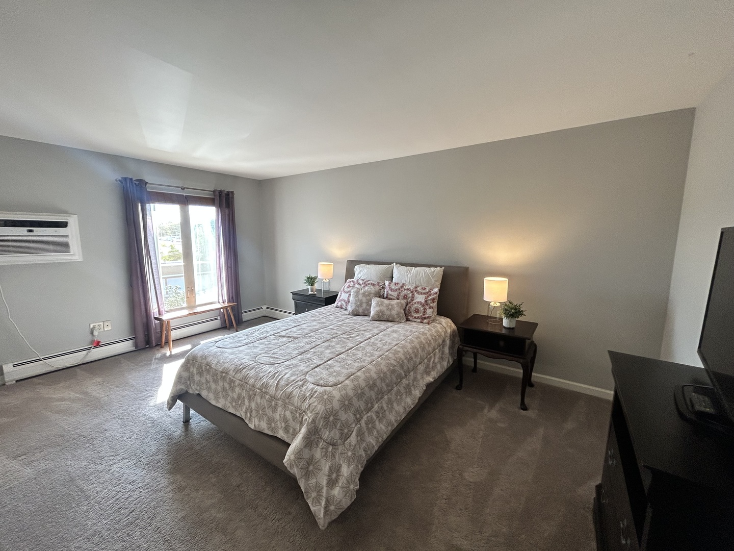 4250 Saratoga Avenue Unit: L302