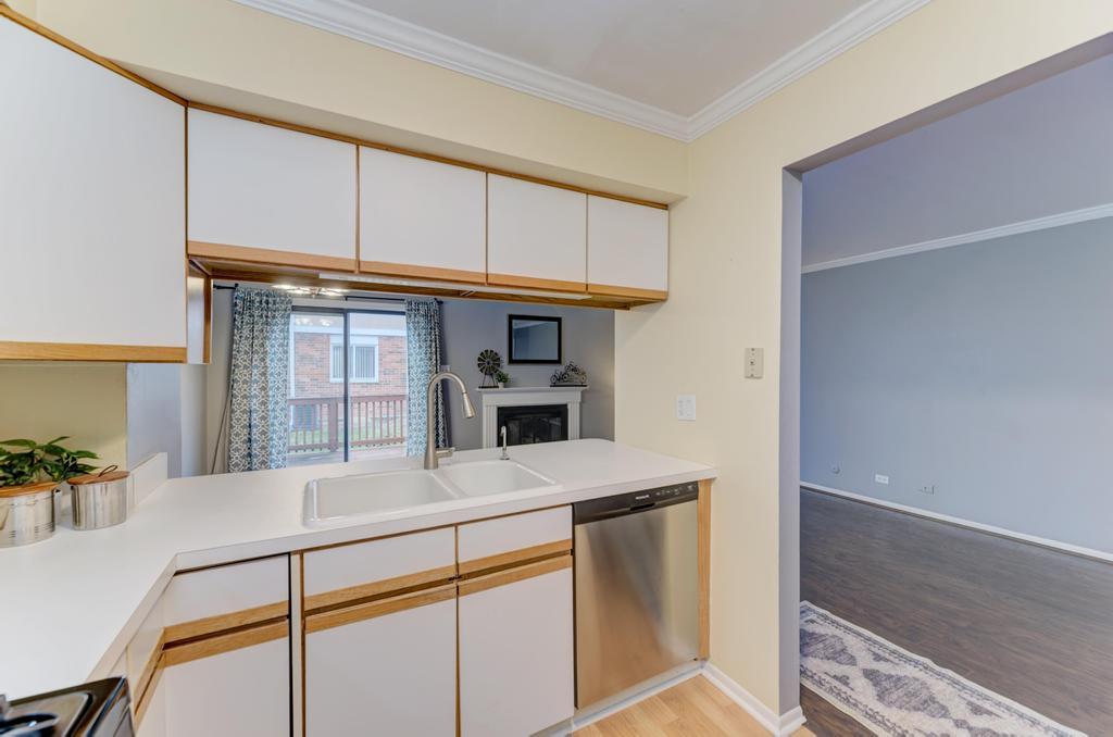 1631 Southampton Court