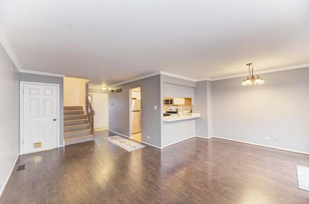 1631 Southampton Court