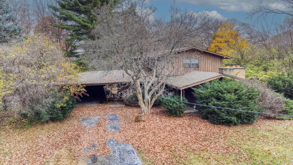 6410 Blackhawk Trail