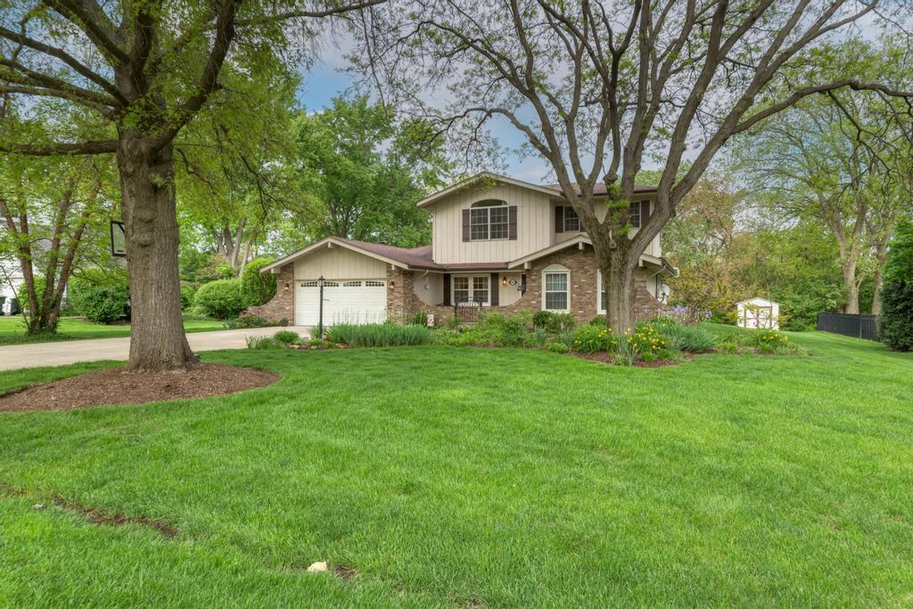 10S607 Glenn Drive