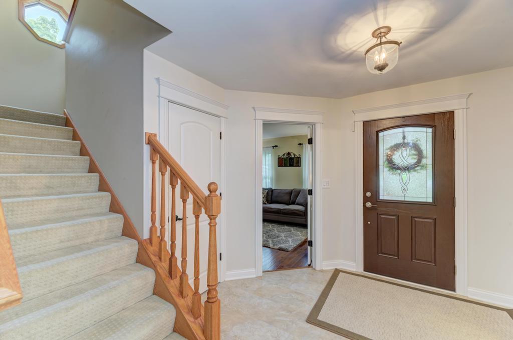 10S607 Glenn Drive