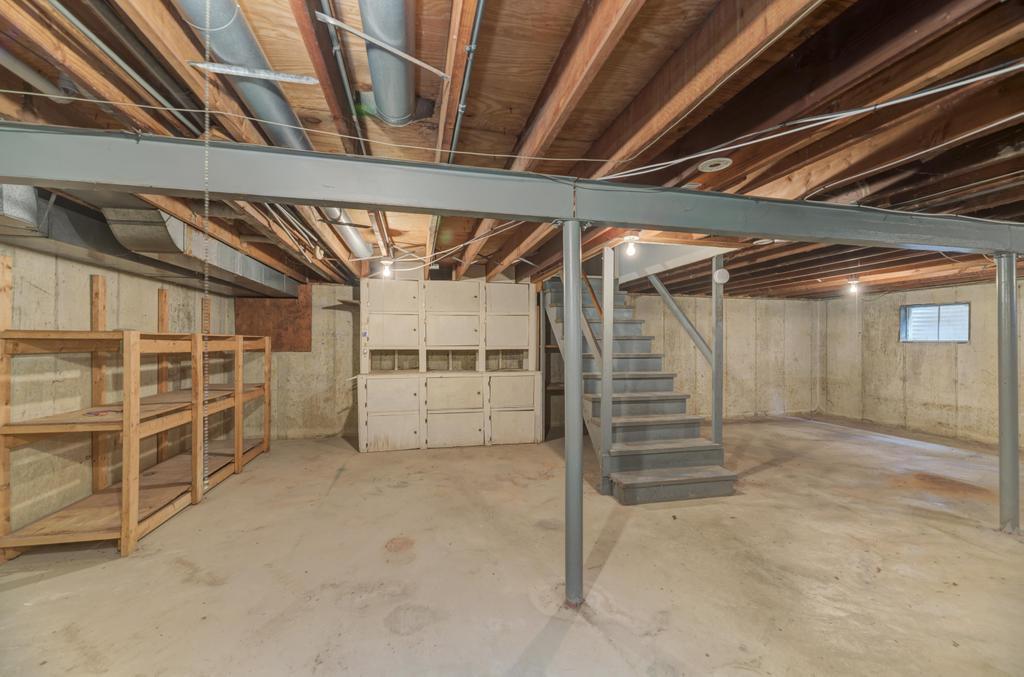 8017 Sawyer Road