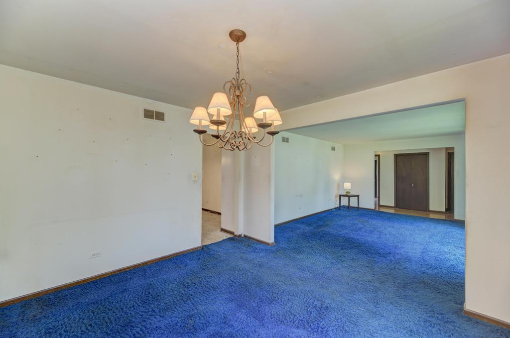 8017 Sawyer Road