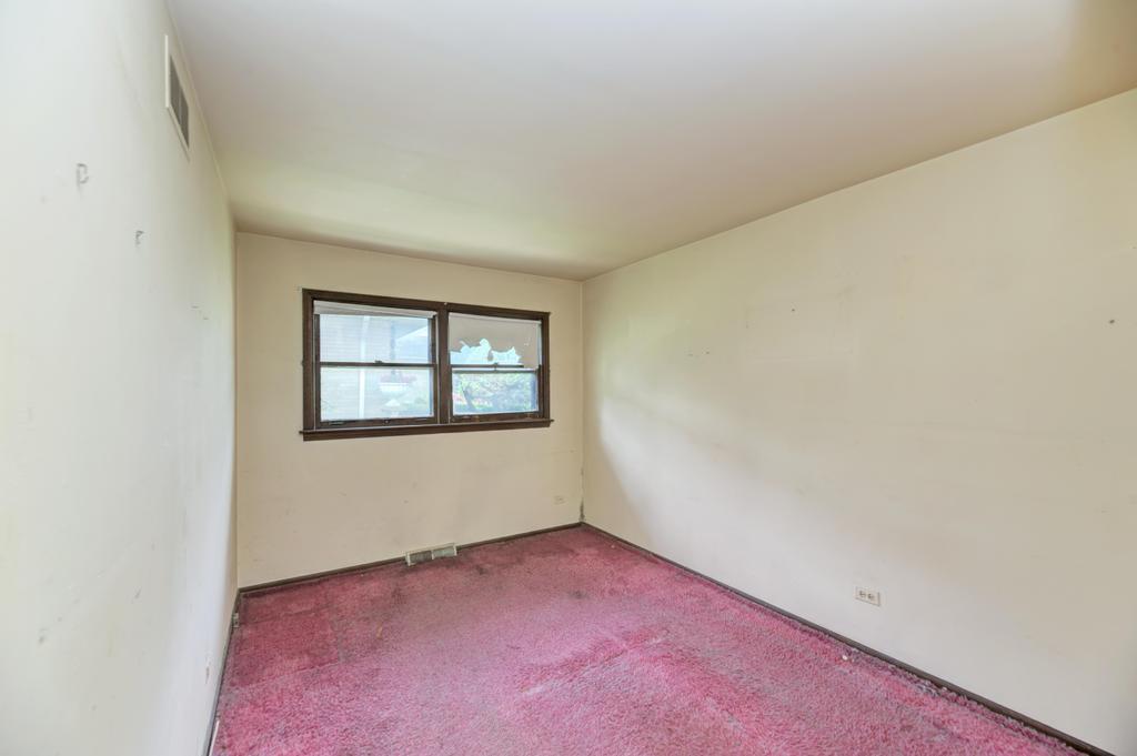 8017 Sawyer Road