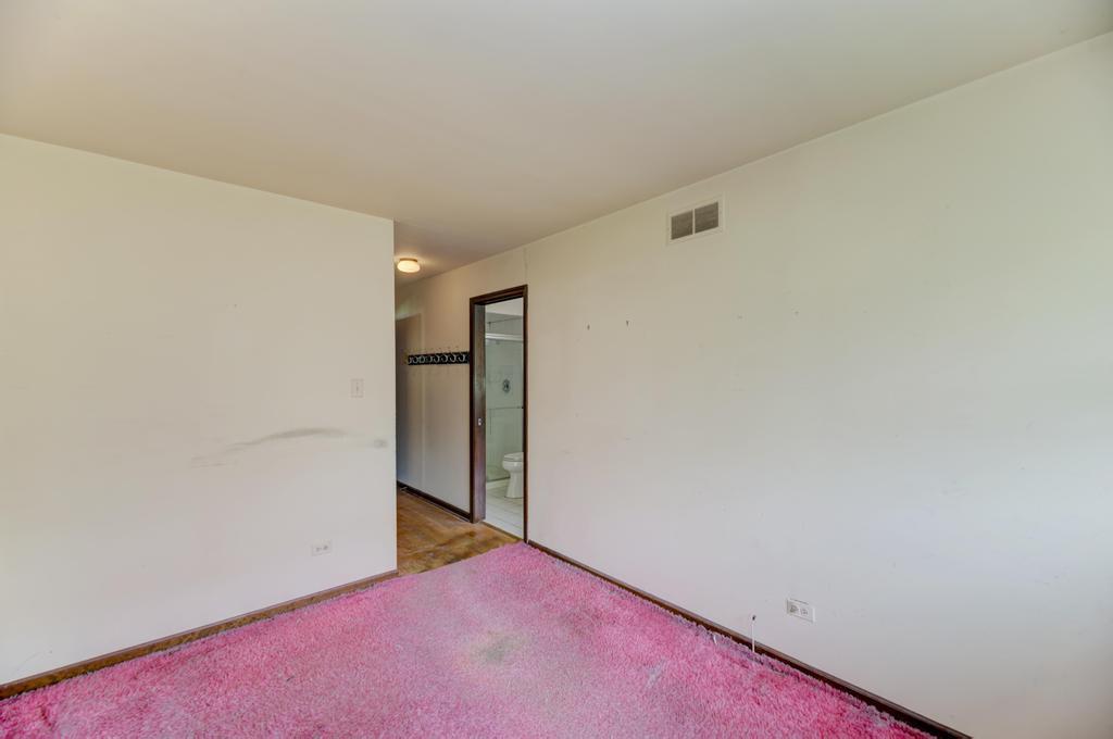 8017 Sawyer Road