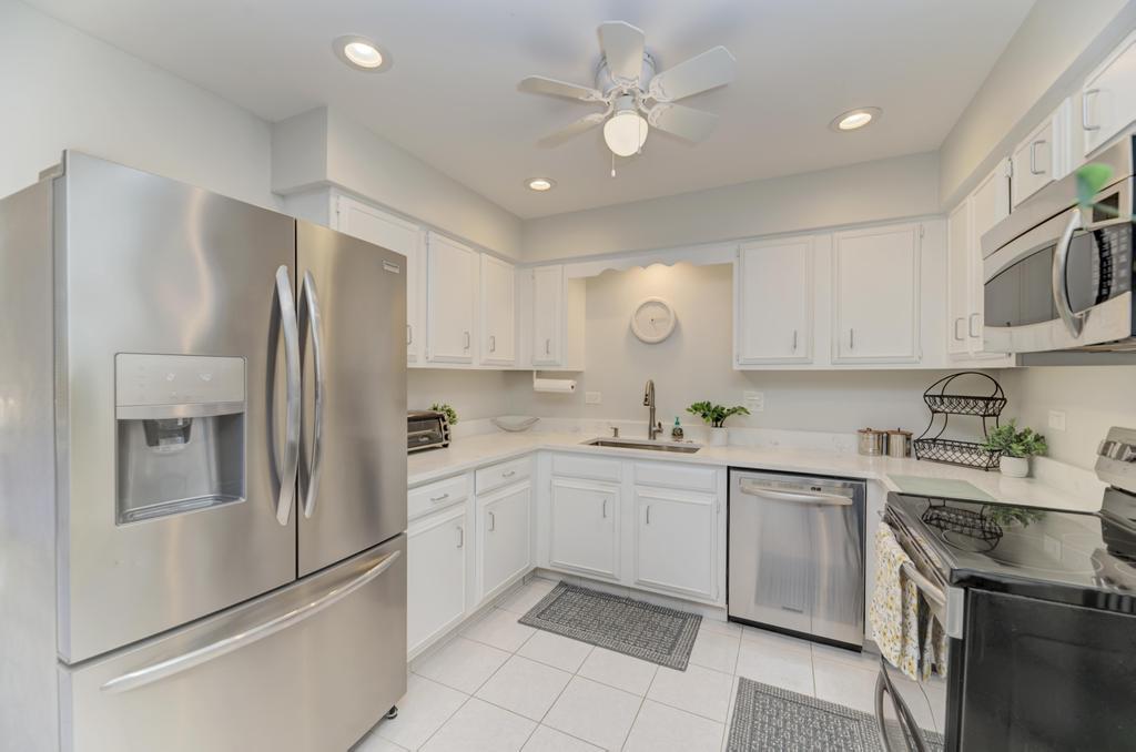 4000 Dundee Road Unit: 107
