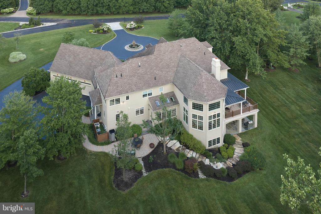 203 WECKS POND