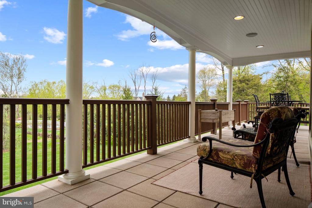 203 WECKS POND
