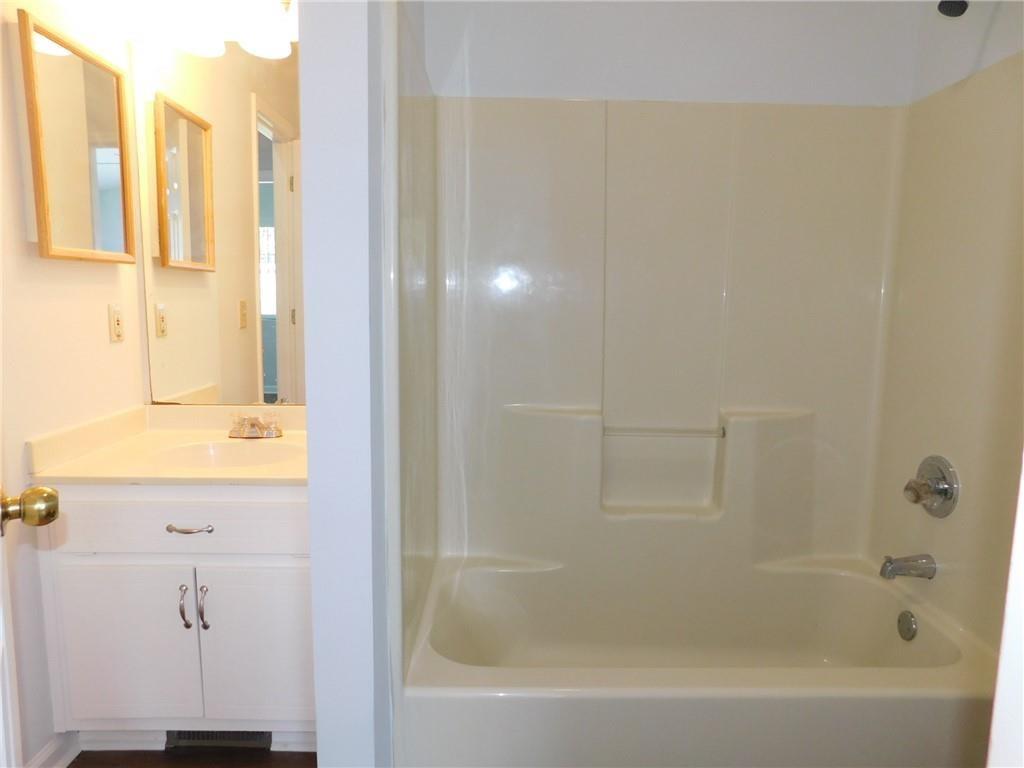 39 Riverside Circle Unit 25