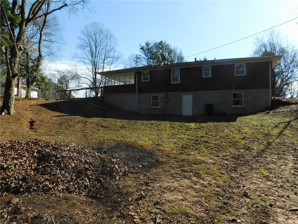 52 Cane Creek Valley Road