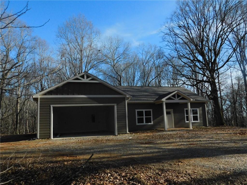 700 Leonard Pruitt Road