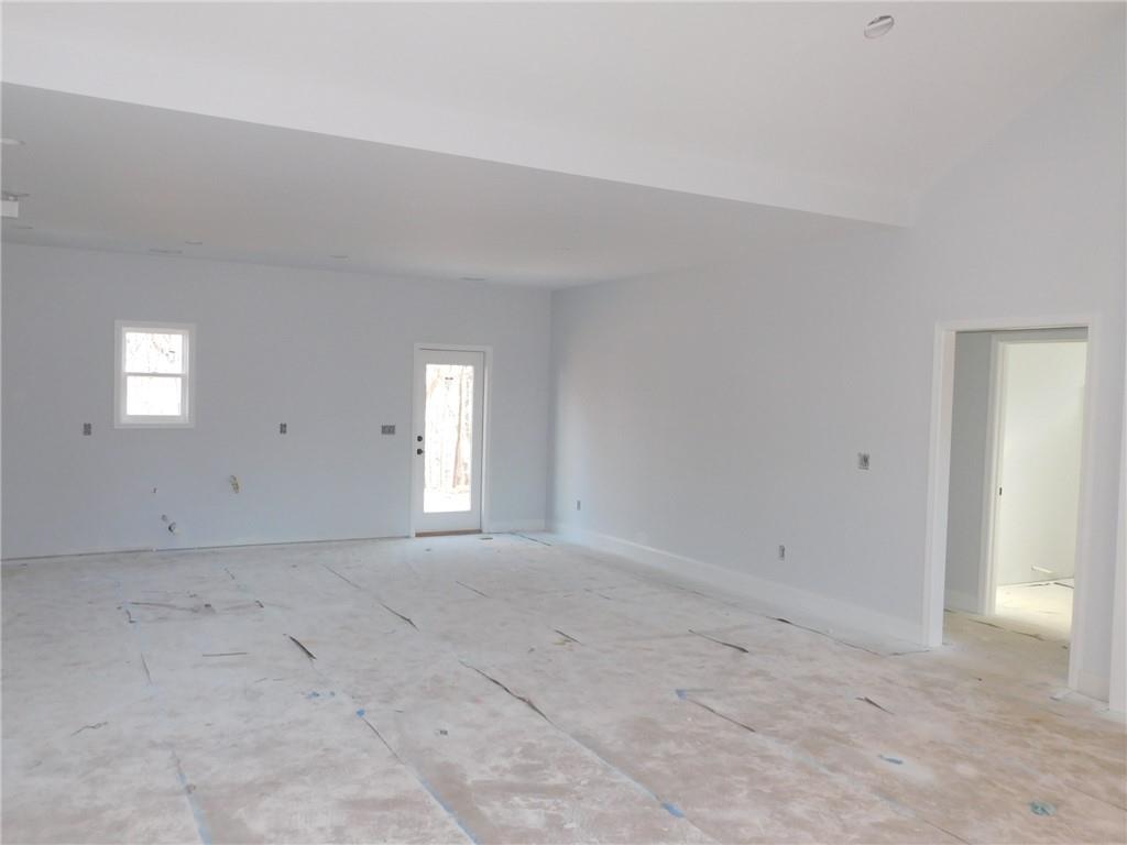 700 Leonard Pruitt Road