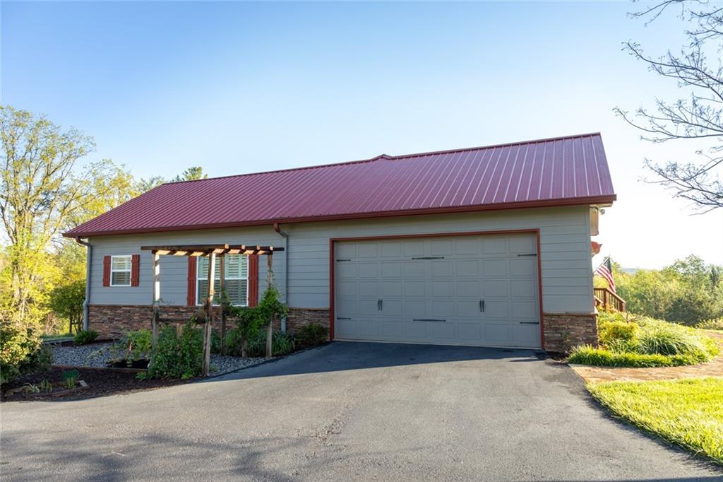 183 Old Steele Hollow