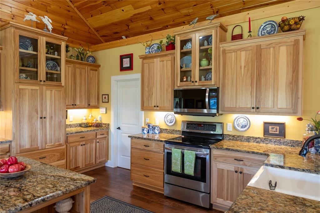 183 Old Steele Hollow