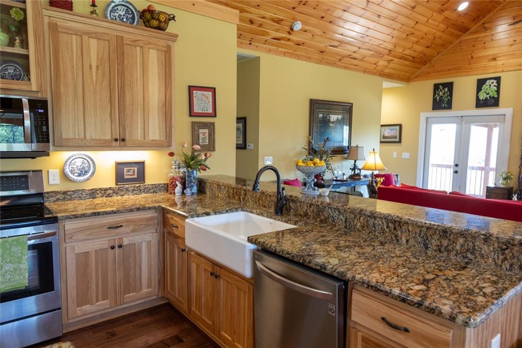 183 Old Steele Hollow