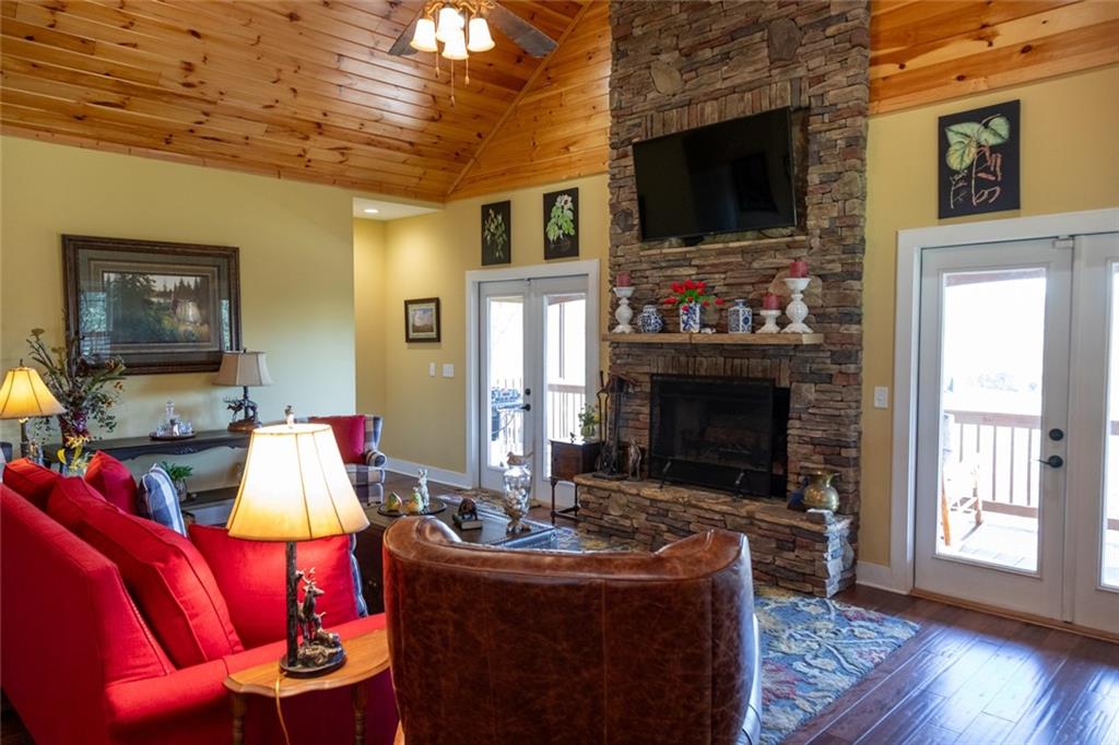 183 Old Steele Hollow