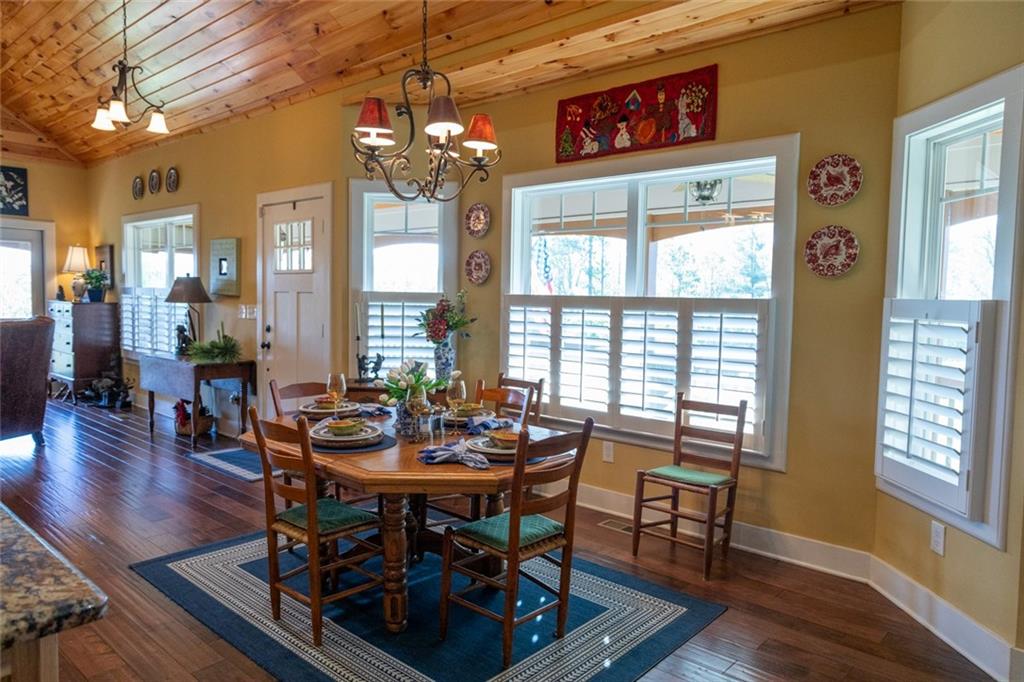 183 Old Steele Hollow