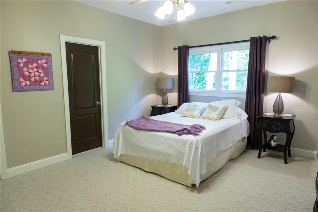 460 Bearslide Hollow